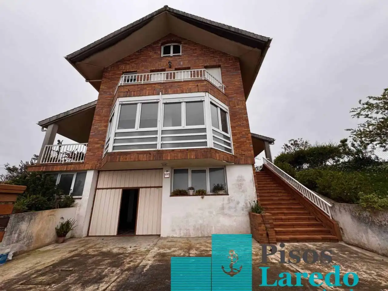 Außenansicht von Haus oder Chalet zum Verkauf in Limpias mit Heizung, Privatgarten und Parkett