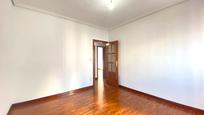 Bedroom of Flat for sale in Vitoria - Gasteiz  with Heating, Parquet flooring and Storage room