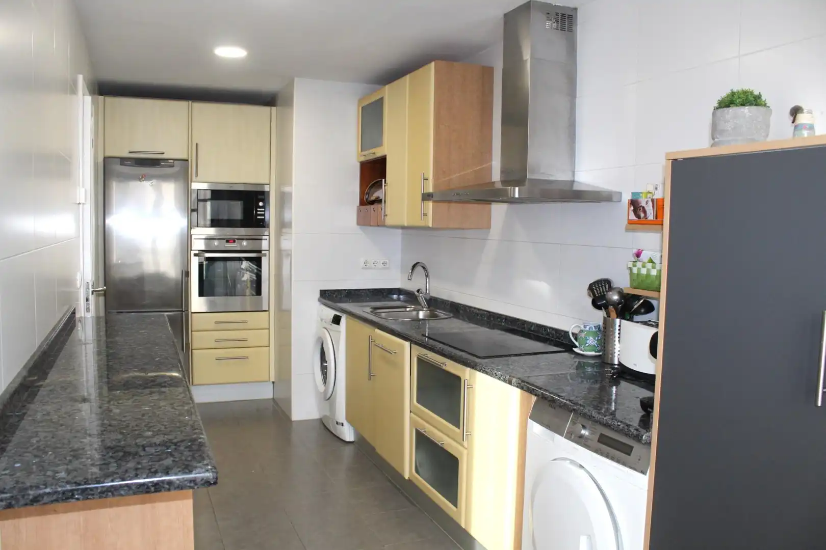 Cocina de Piso en venta en Tolosa con Parquet, Amueblado y Balcón