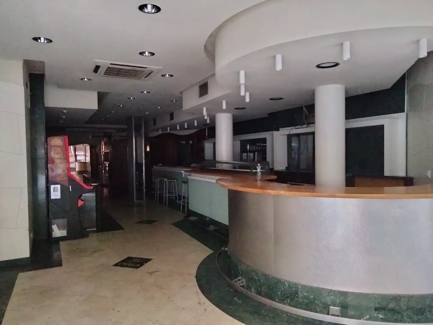 Local comercial de lloguer a Centro