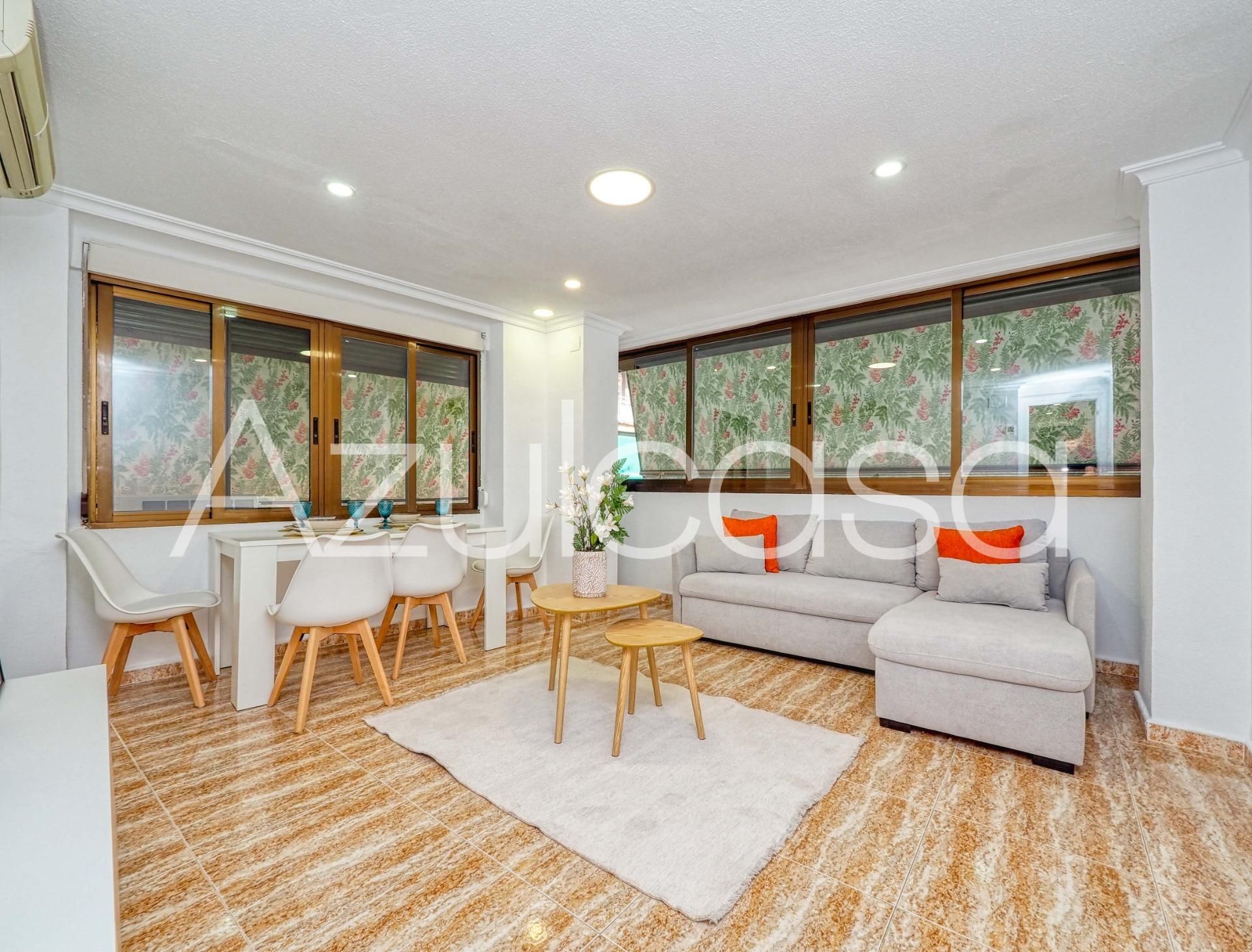 Living room of Flat for sale in Alicante / Alacant  with Air Conditioner and Alarm