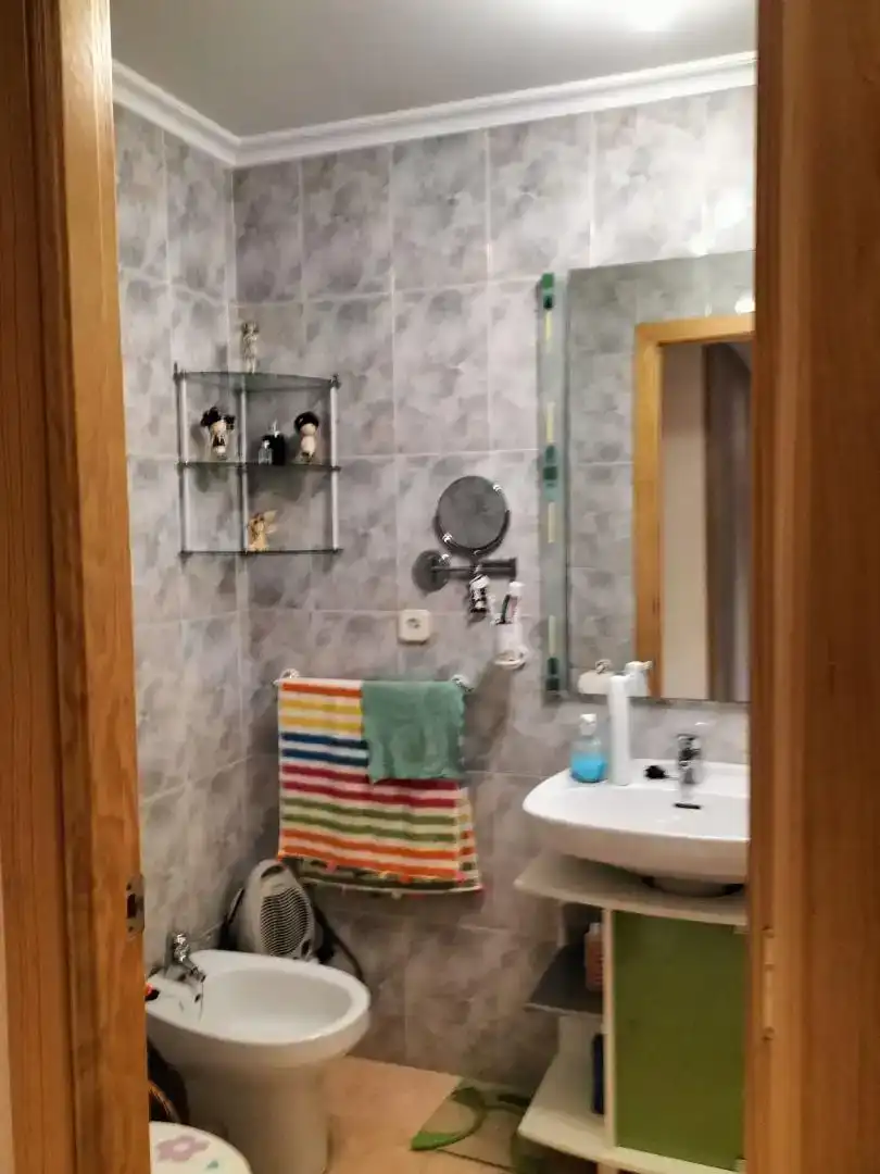 Baño de Piso en venta en Fuensanta de Martos con Aire acondicionado, Trastero y Amueblado