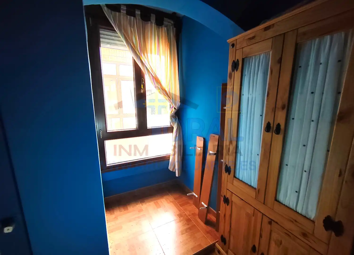 Habitación de Piso en venta en Gijón  con Parquet, Trastero y Amueblado