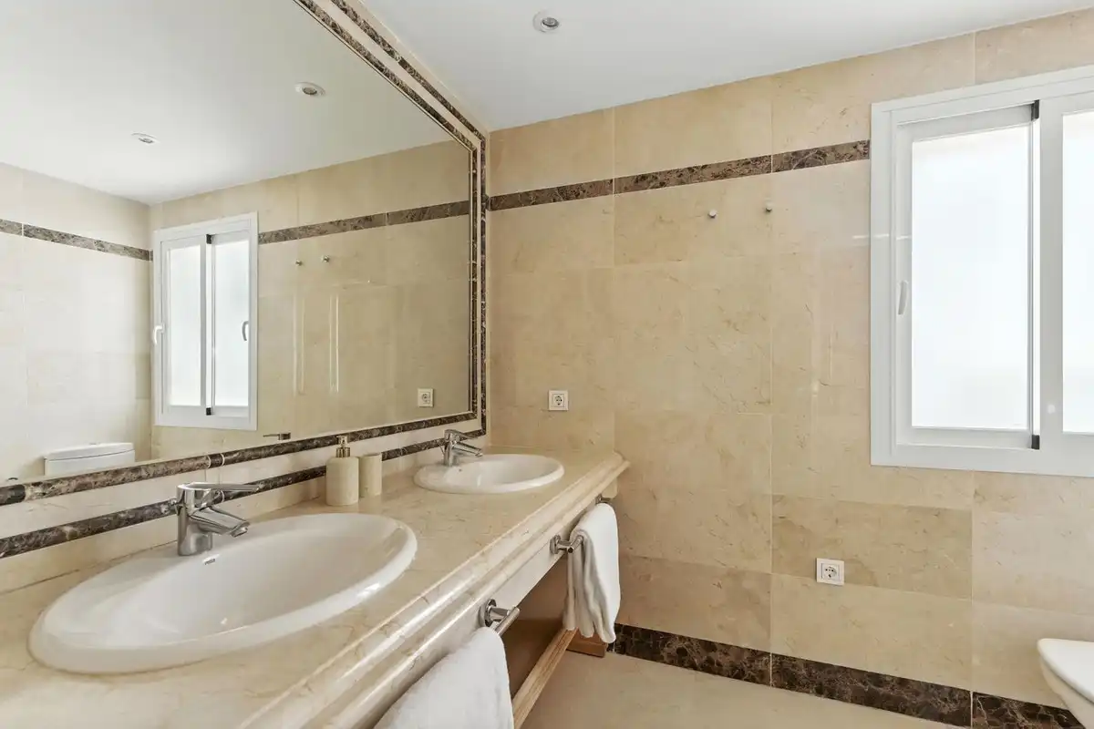 Apartamento de alquiler en Nagüeles Alto