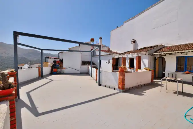 Terraza de Casa adosada en venta en Benaoján con Calefacción, Terraza y Jacuzzi