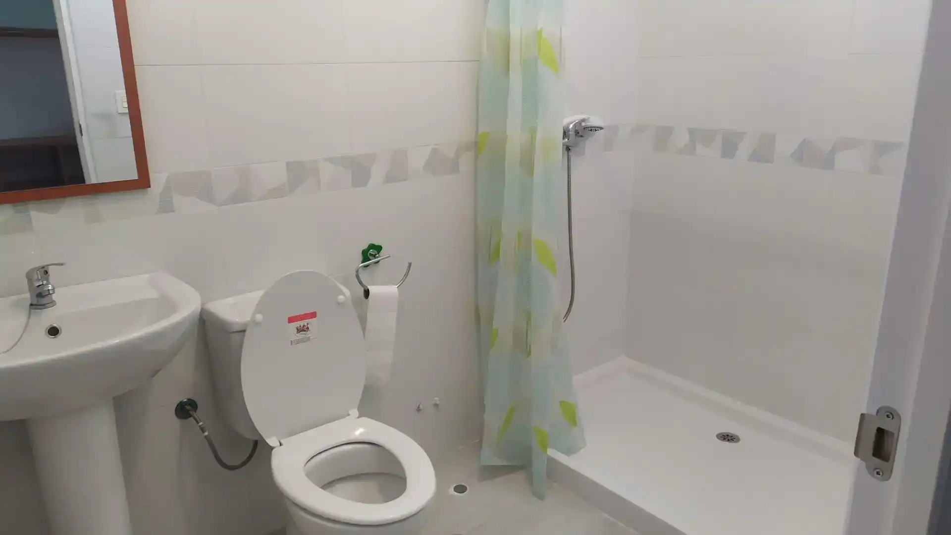 Badezimmer von Wohnung zur Miete in Armilla