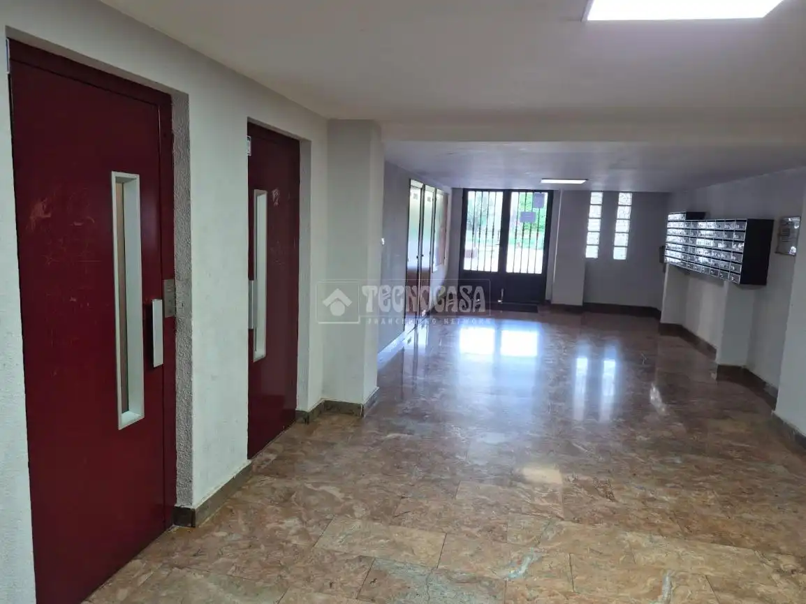 Piso en venta en Zaragoza con Calefacción y Terraza
