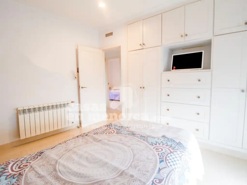 Dormitori de Casa o xalet en venda en Maó - Mahón amb Aire condicionat, Jardí privat i Terrassa