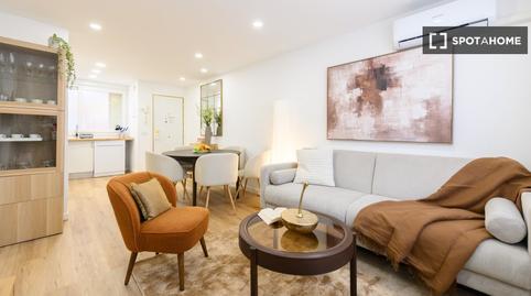 Foto 3 de Piso de alquiler en Ventas, Madrid