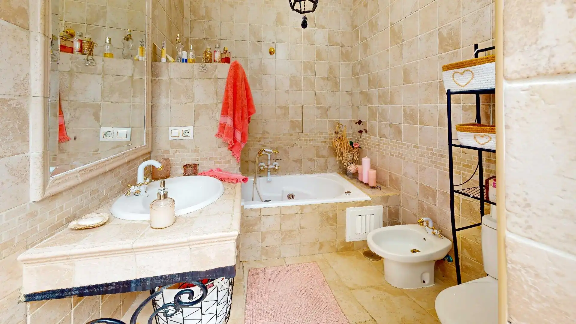 Baño de Casa adosada en venta en Benacazón