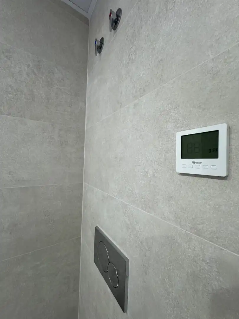 Bathroom of Apartments for rent in Benidorm  with Air Conditioner, Heating and Private garden