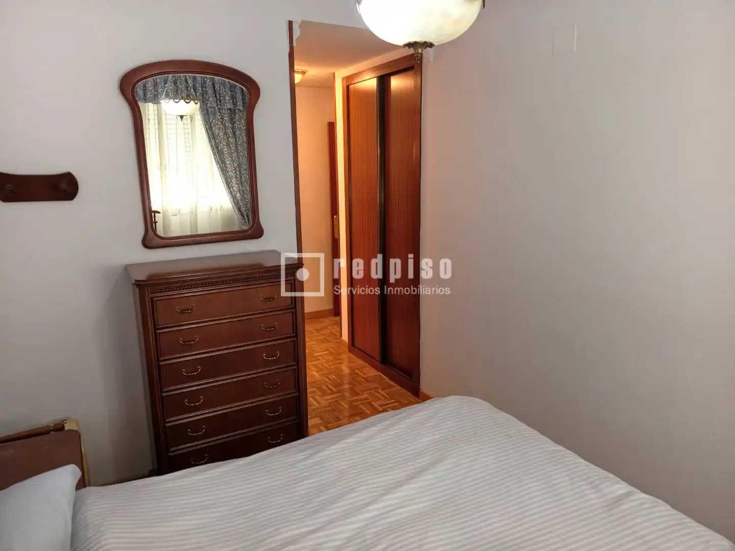 Bedroom of Flat for sale in Madrid  with Air Conditioner, Heating and Parquet flooring