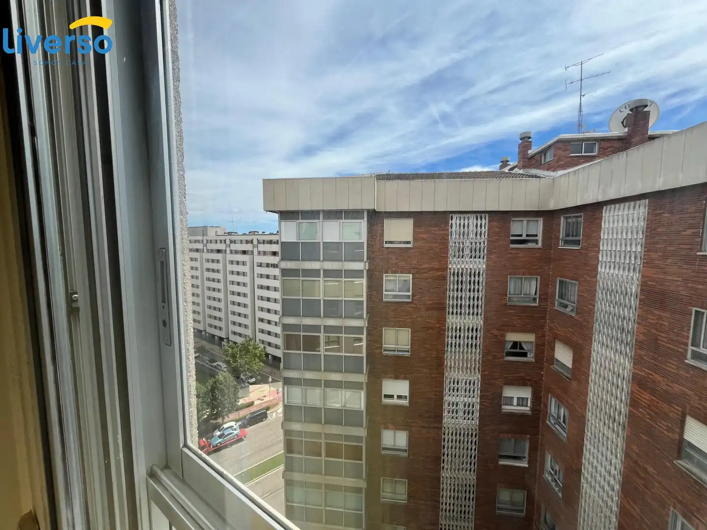 Habitació a Avenida CANTABRIA, Reyes Católicos