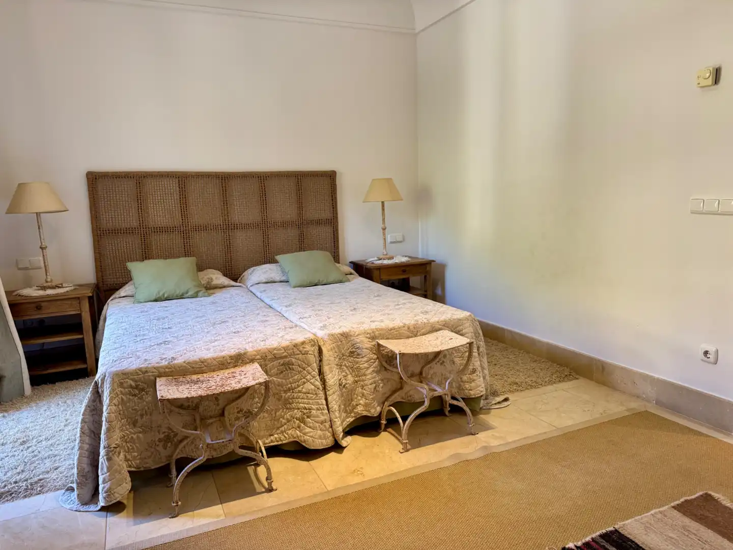 Bedroom of Flat for sale in Sotogrande  with Air Conditioner, Heating and Private garden
