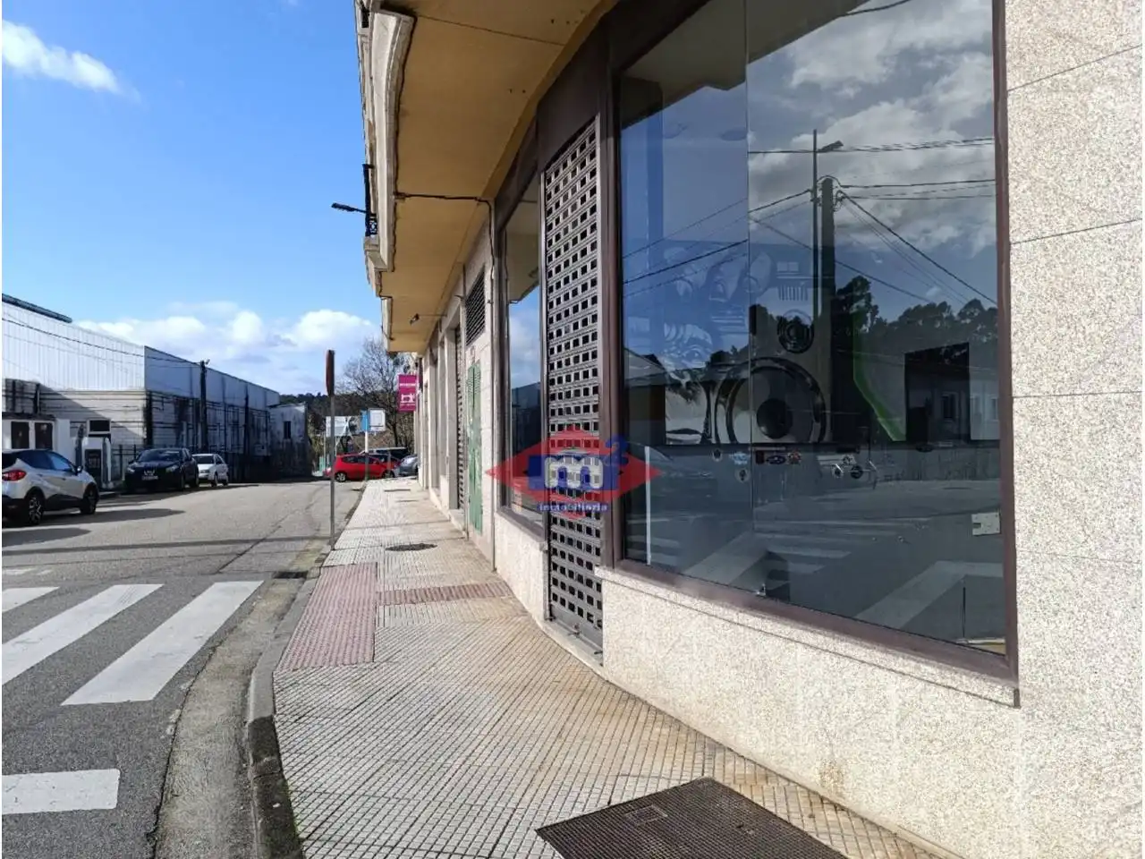 Local commercial à louer à Calle ROSALIA DE CASTRO, imagen 3