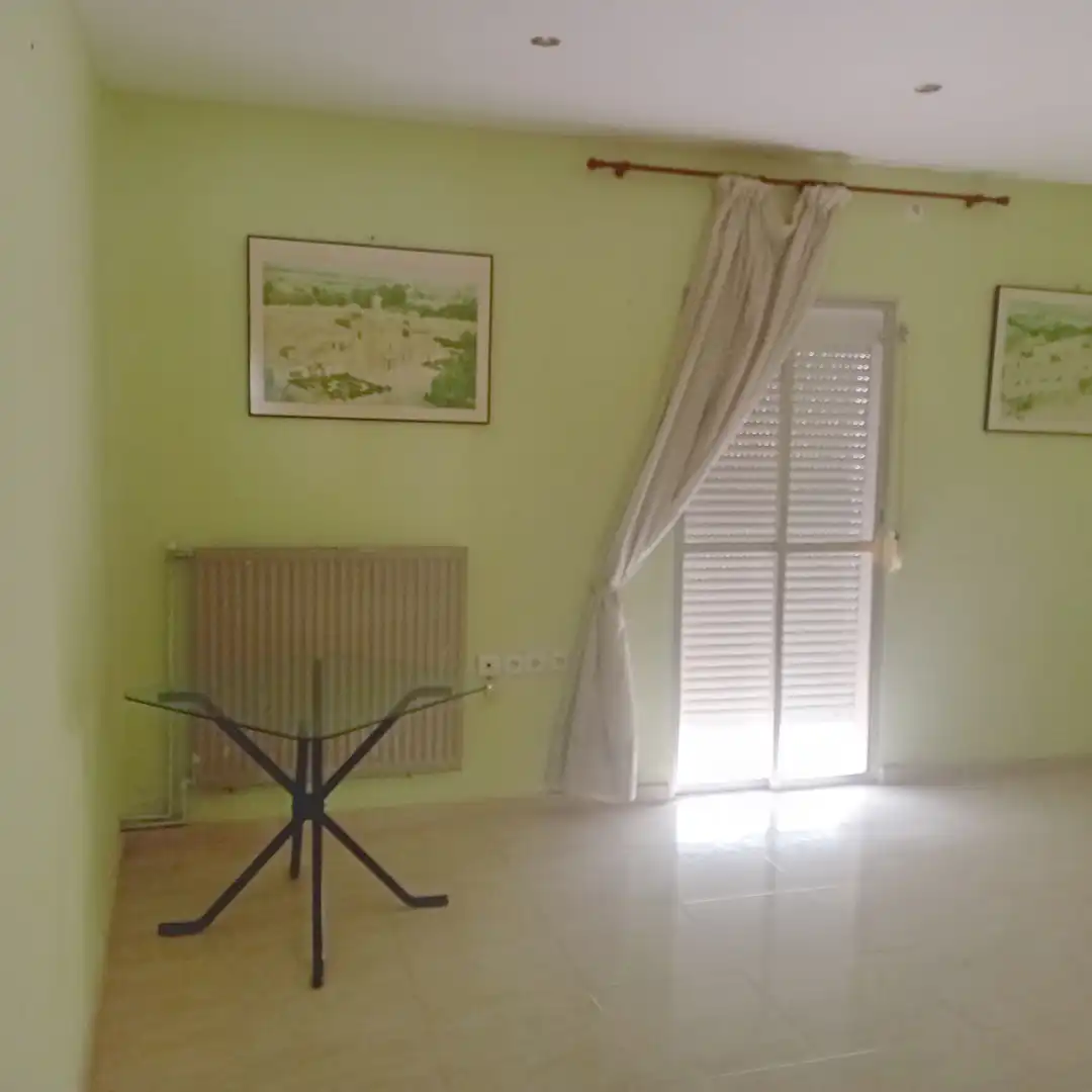 Dormitori de Casa adosada en venda en Aranjuez amb Jardí privat, Moblat i Alarma