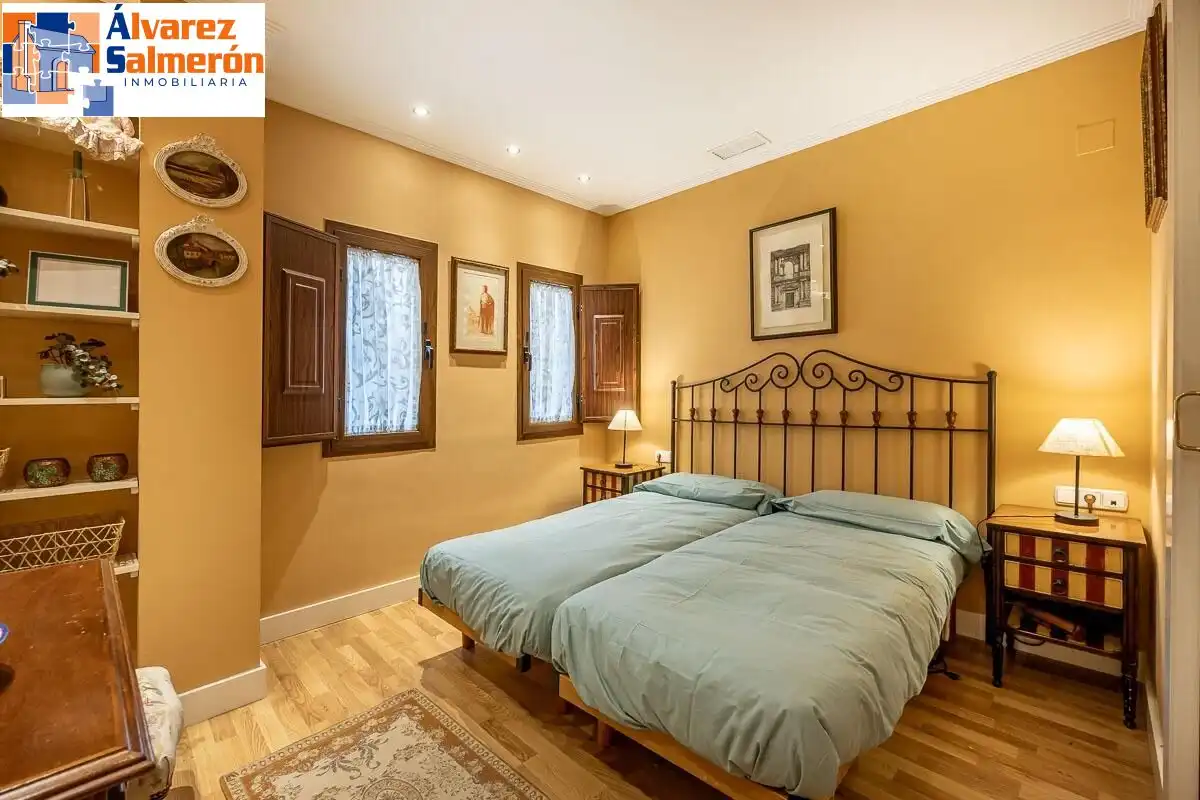 Apartments for rent in Calle Puentezuelas, Centro - Sagrario