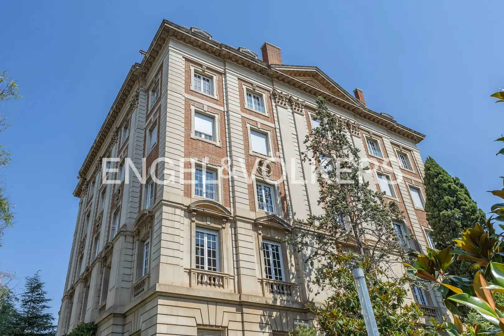 Vista exterior de Piso en venta en Barcelona con Aire acondicionado y Calefacción