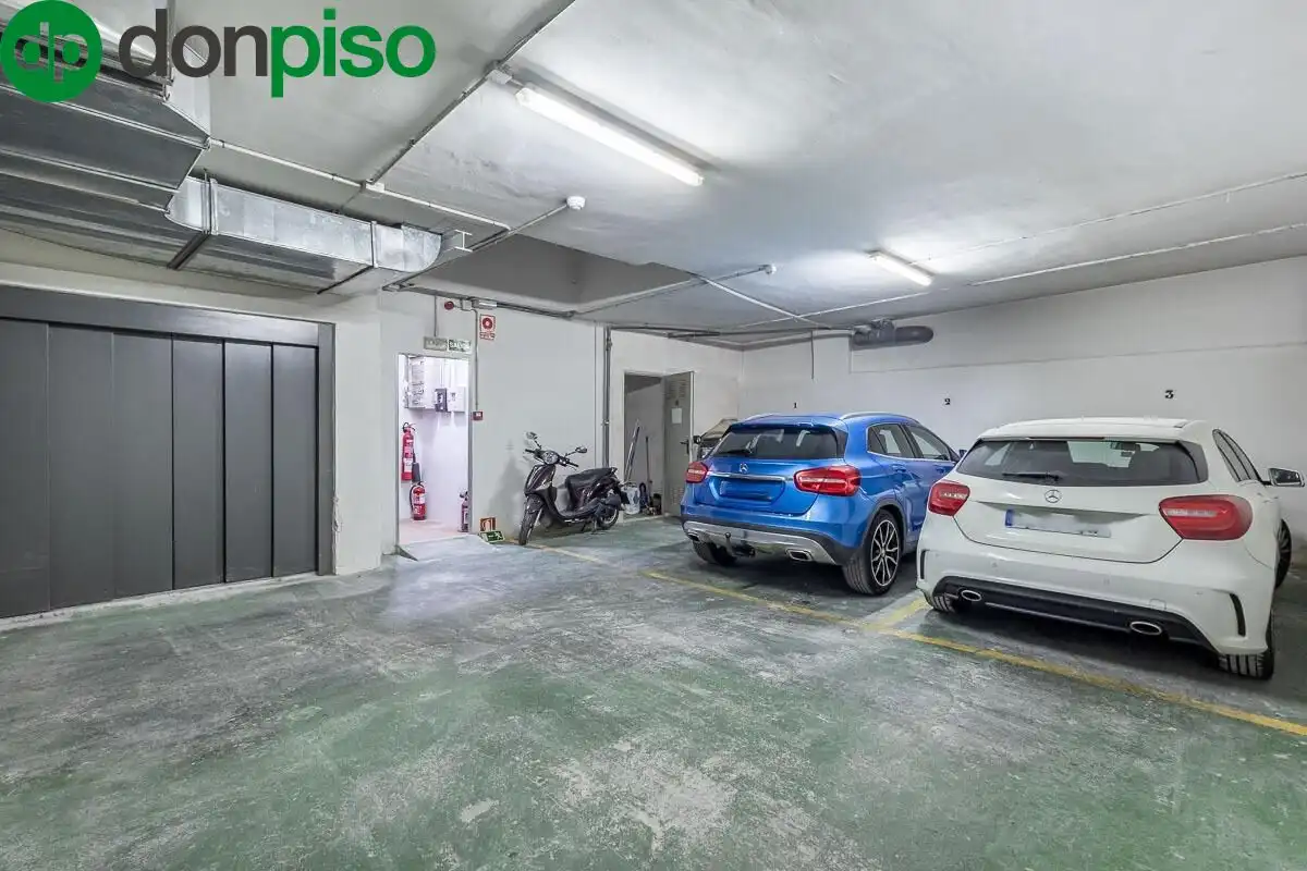 Garage for sale in Calle Azhuma, 24, Fígares