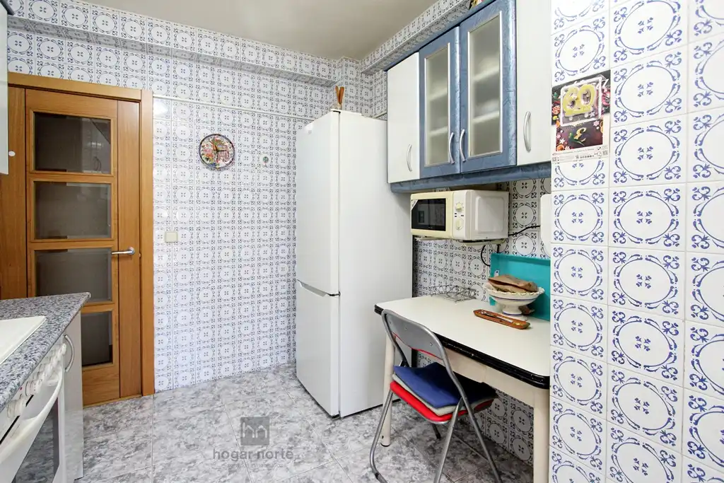 Kitchen of Flat for sale in Alcobendas  with Heating, Terrace and Community pool