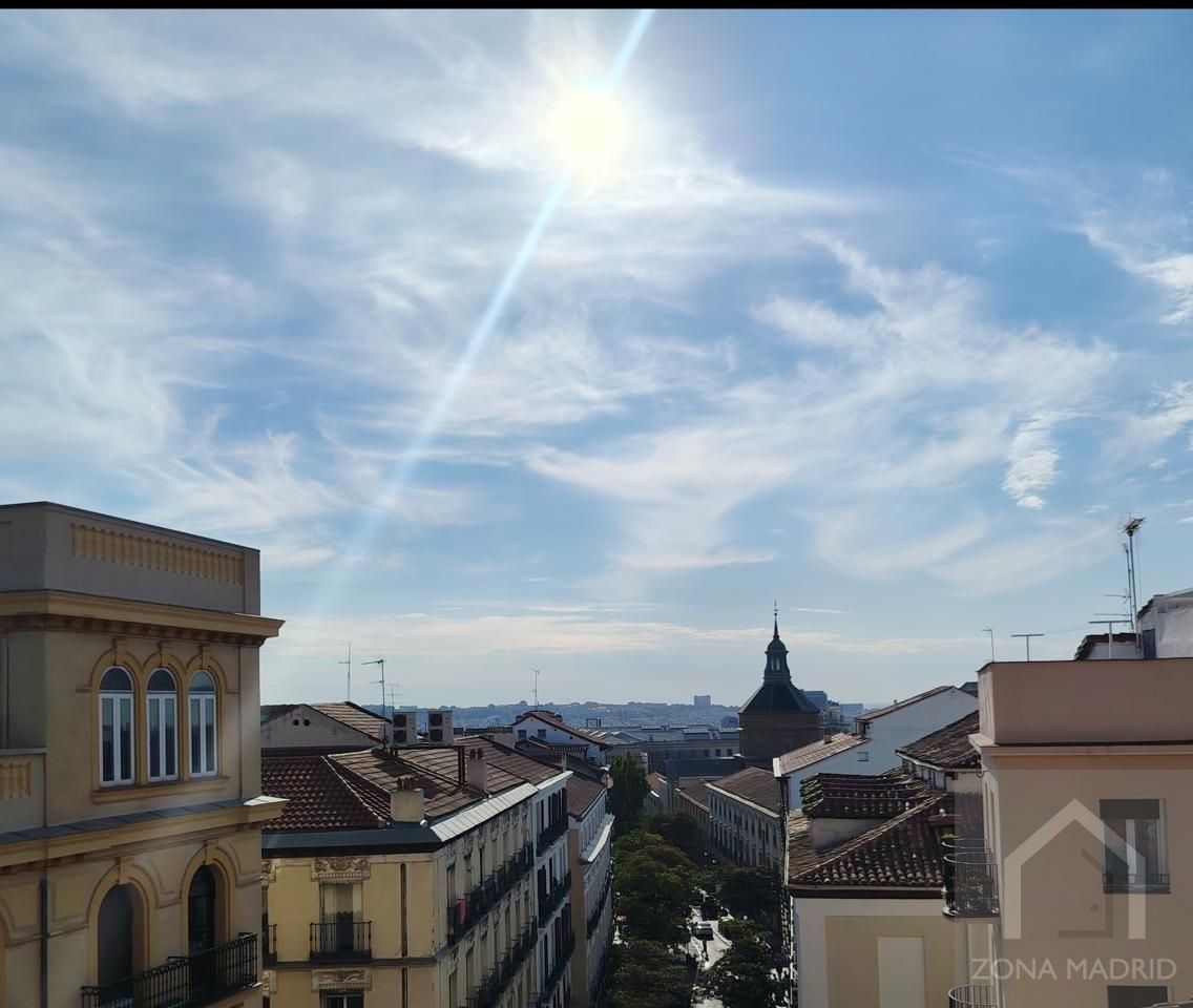 Exterior view of Flat for sale in  Madrid Capital  with Terrace