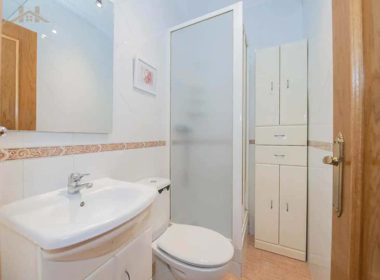 Bathroom of Detached homes for sale in Yeles  with Air Conditioner, Heating and Private garden