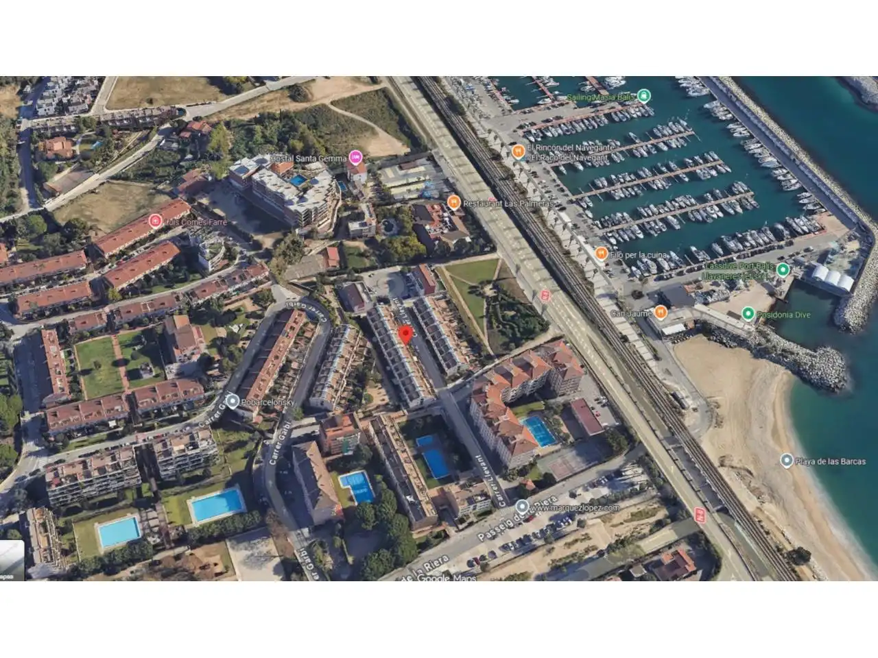 Außenansicht von Einfamilien-Reihenhaus zum Verkauf in Sant Andreu de Llavaneres mit Klimaanlage, Heizung und Terrasse