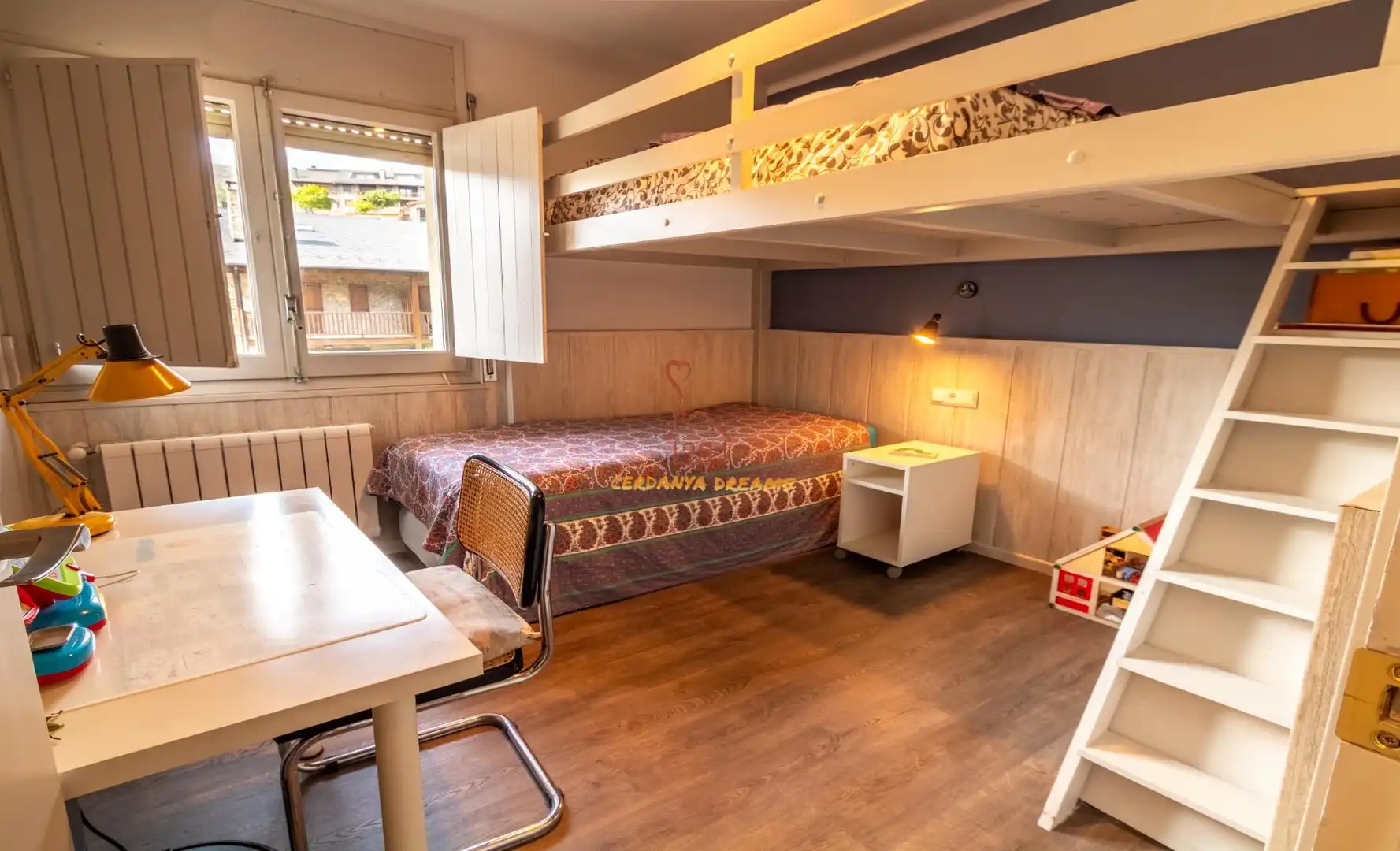 Habitación de Planta baja en venta en Bellver de Cerdanya con Calefacción, Parquet y Horno