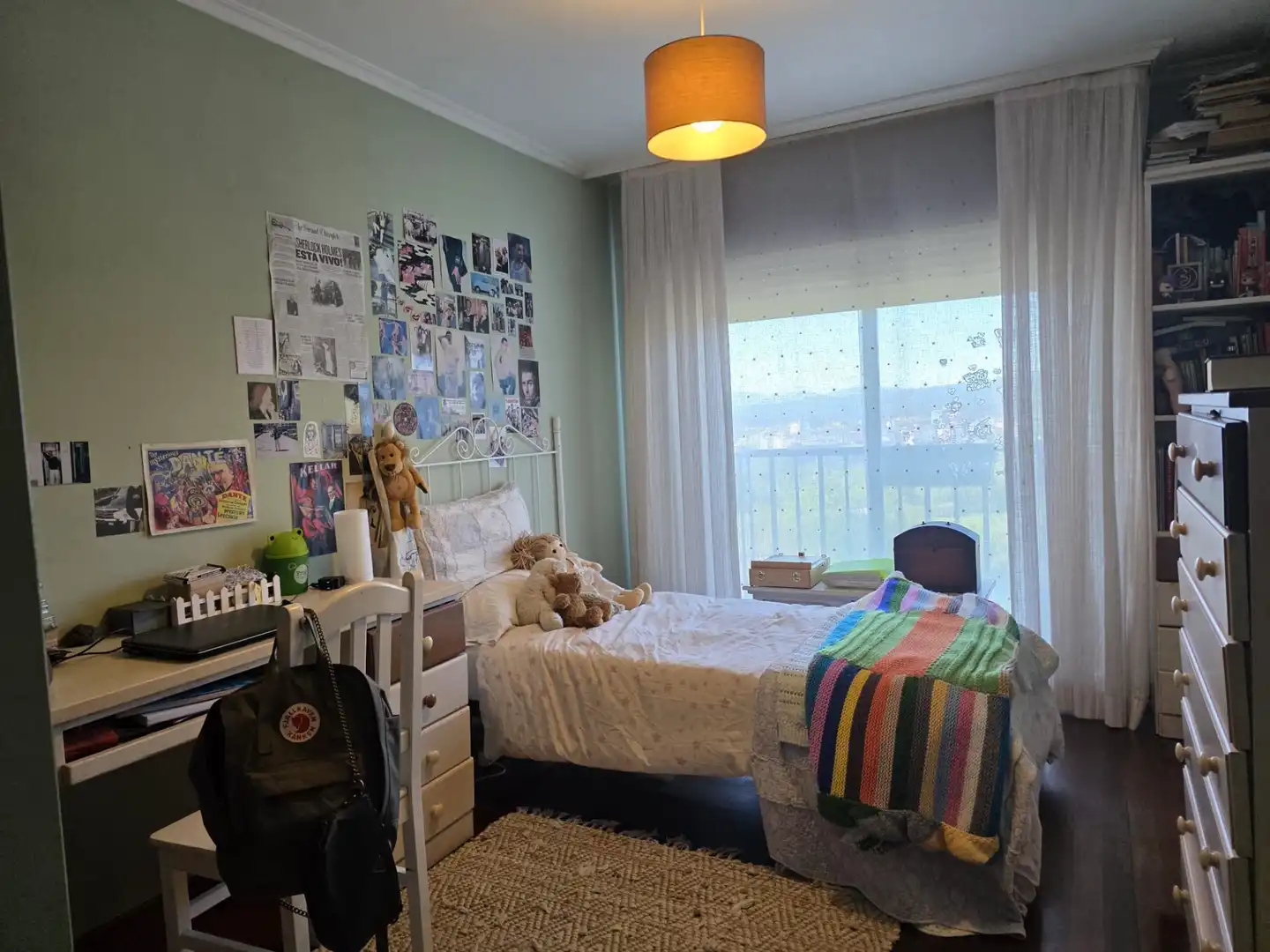 Habitación de Casa adosada en venta en Ponteareas con Calefacción, Jardín privado y Terraza