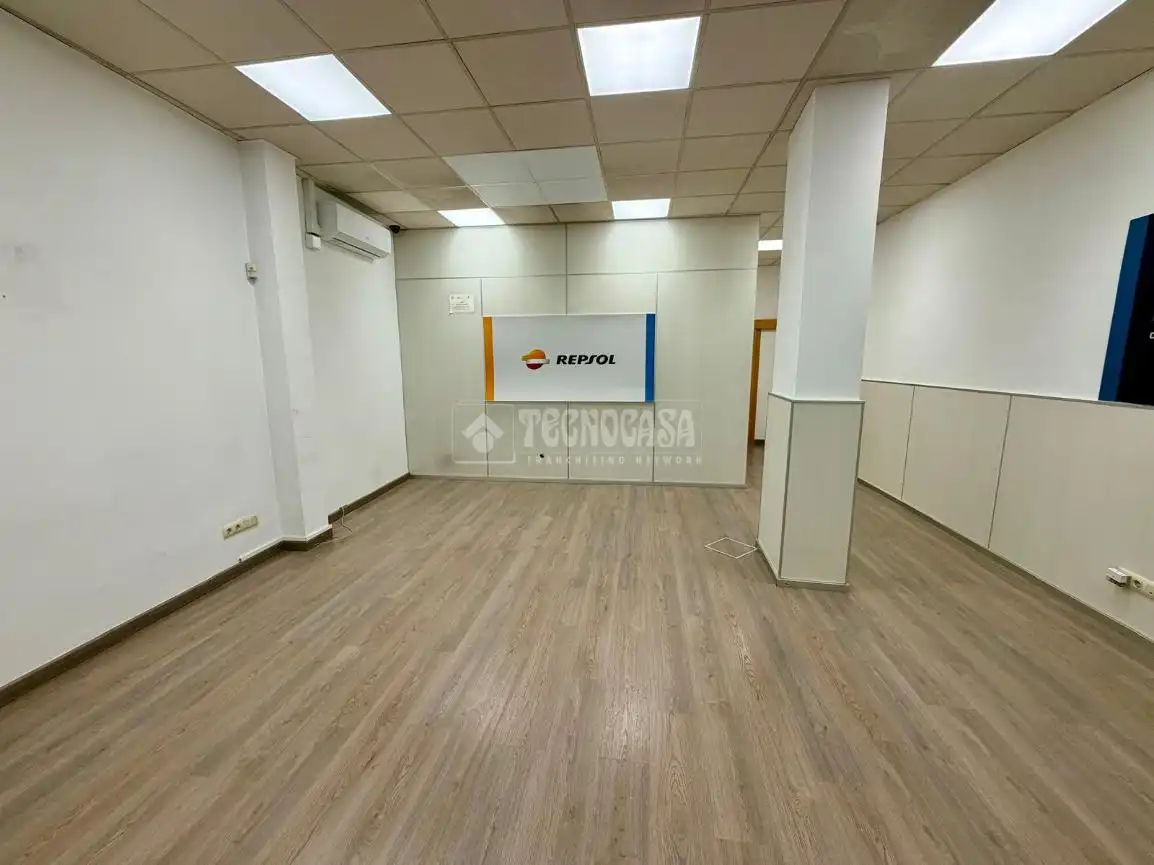 Local comercial en alquiler en Zona Centro - Ayuntamiento, imagen 4