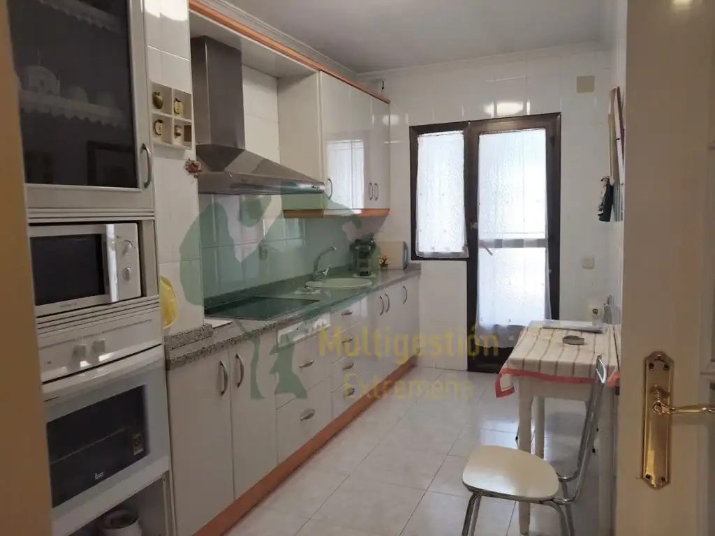 Cocina de Piso en venta en Cáceres