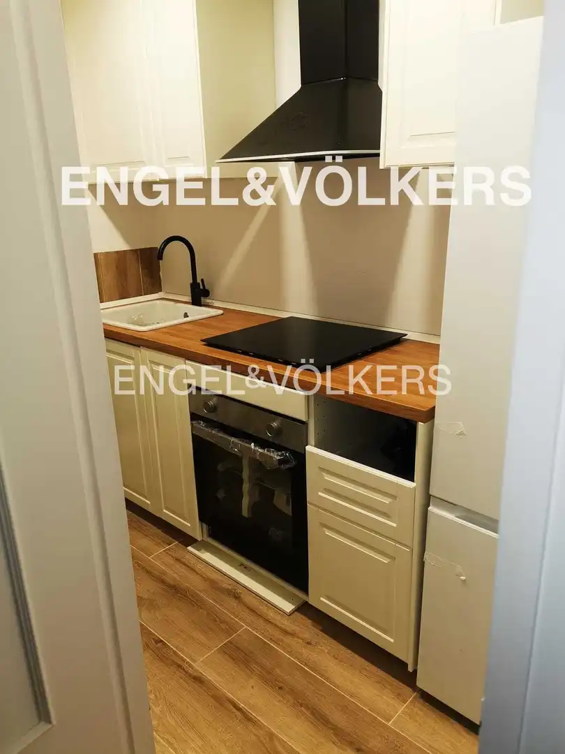 Kitchen of Flat for rent in Madrid  with Air Conditioner, Heating and Private garden