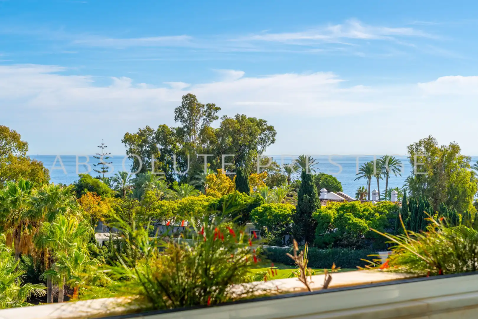 Jardí de Apartament en venda en Marbella amb Aire condicionat, Terrassa i Piscina