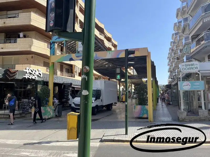 Business premises for sale in Carrer de Barbastre, imagen 19