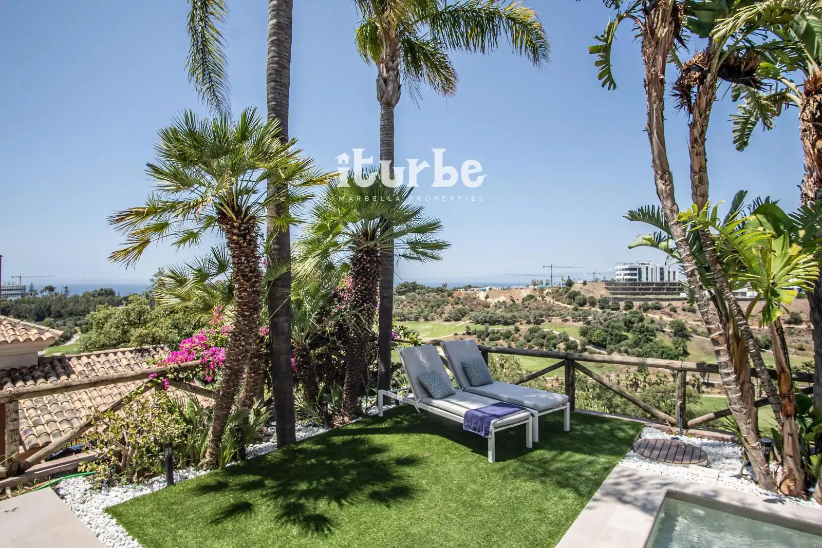 Houses for rent in Eagle-Santa Clara Golf, 14, Alto de los Monteros