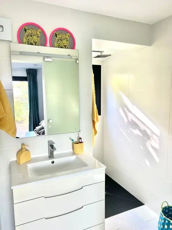 Baño de Casa o chalet en venta en Sant Josep de sa Talaia con Aire acondicionado, Calefacción y Jardín privado