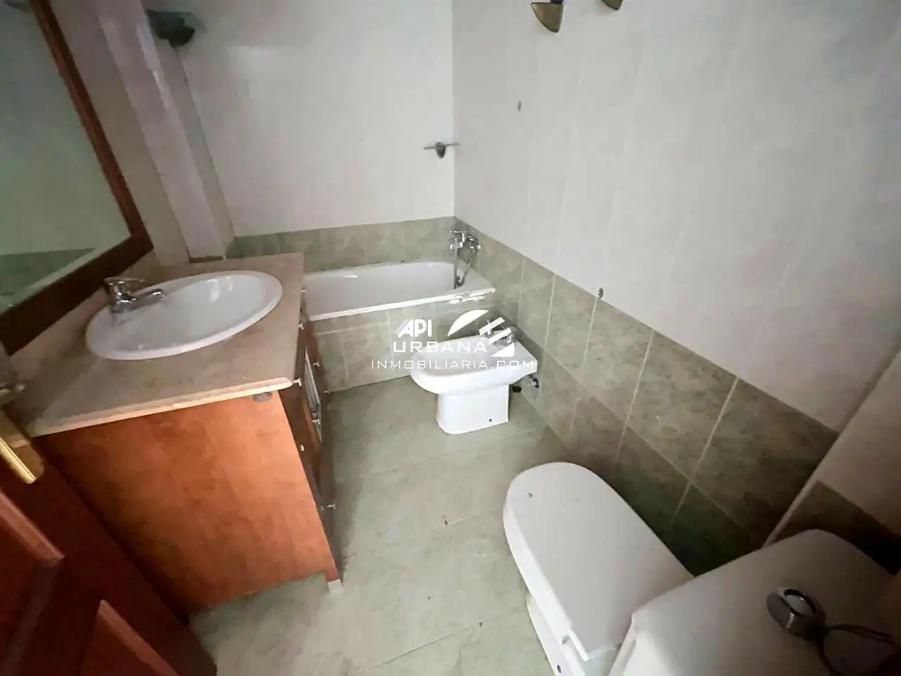 Baño de Planta baja en venta en Lucena con Trastero