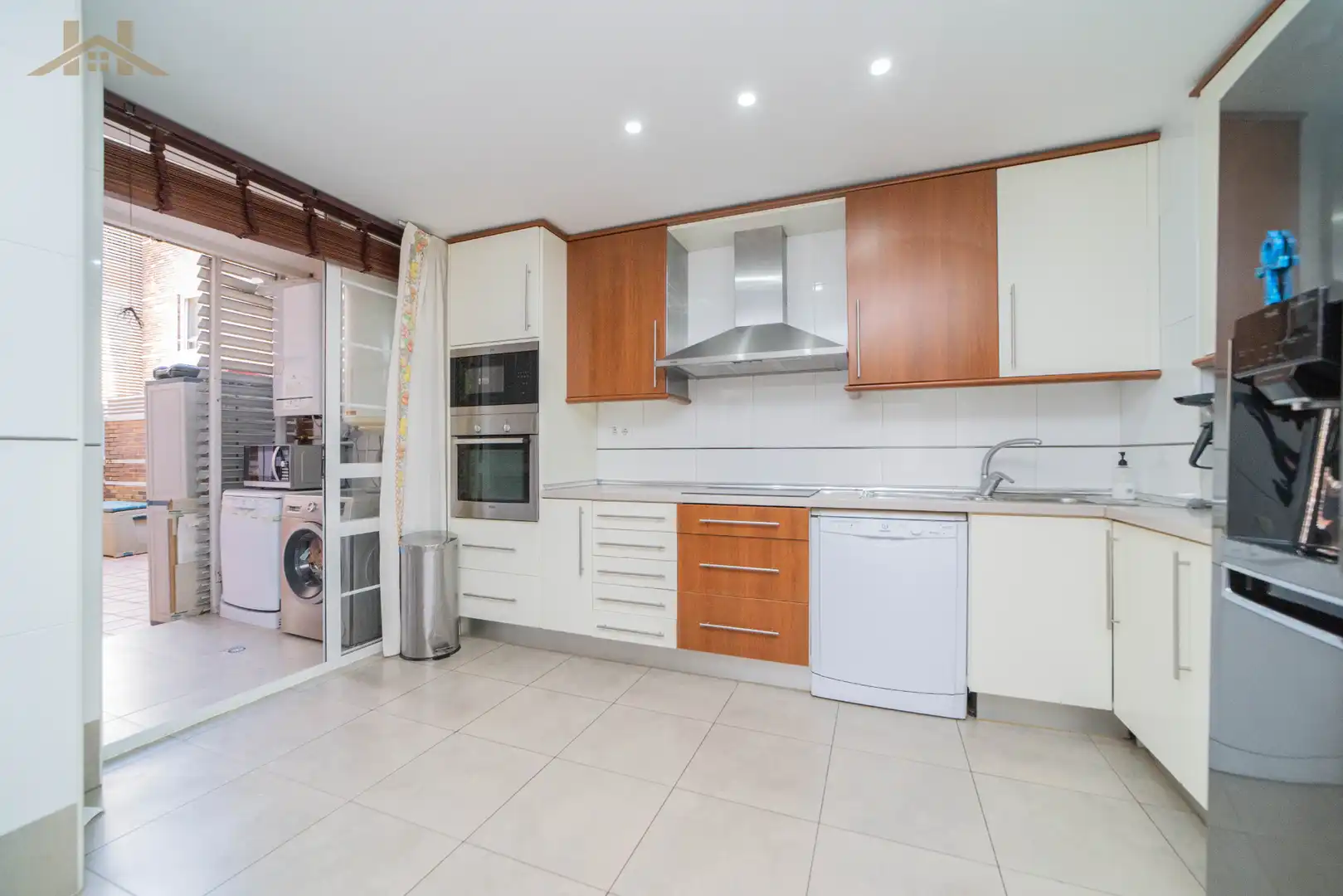 Cocina de Planta baja en venta en Majadahonda con Aire acondicionado, Calefacción y Jardín privado