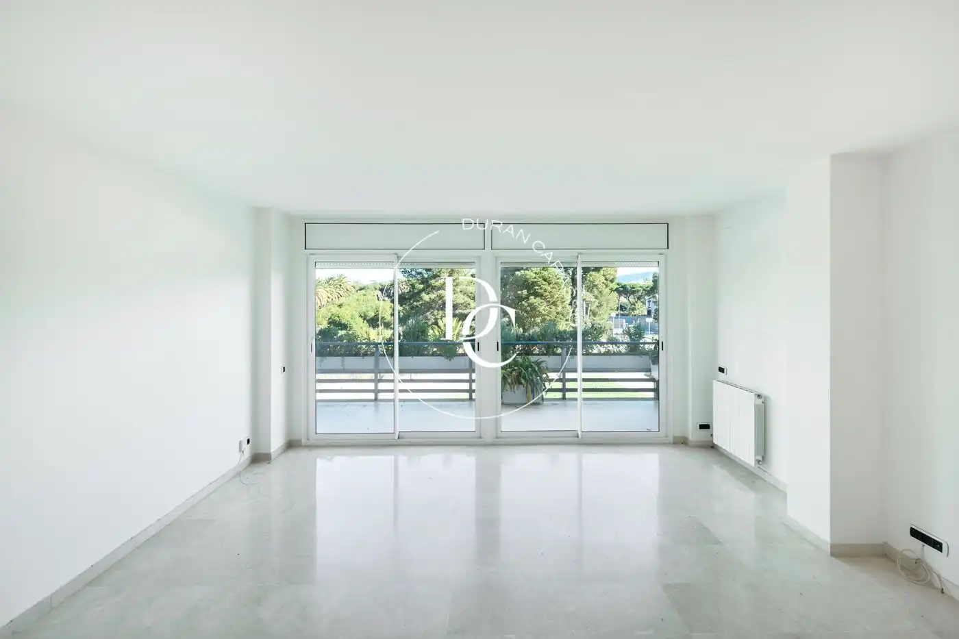 Vista exterior de Piso en venta en Sitges con Aire acondicionado, Calefacción y Jardín privado