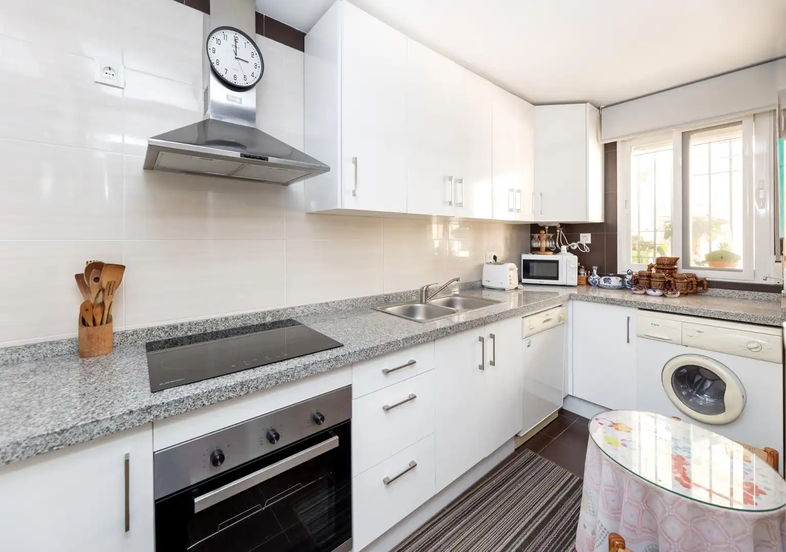 Cocina de Piso en venta en Cúllar Vega con Trastero