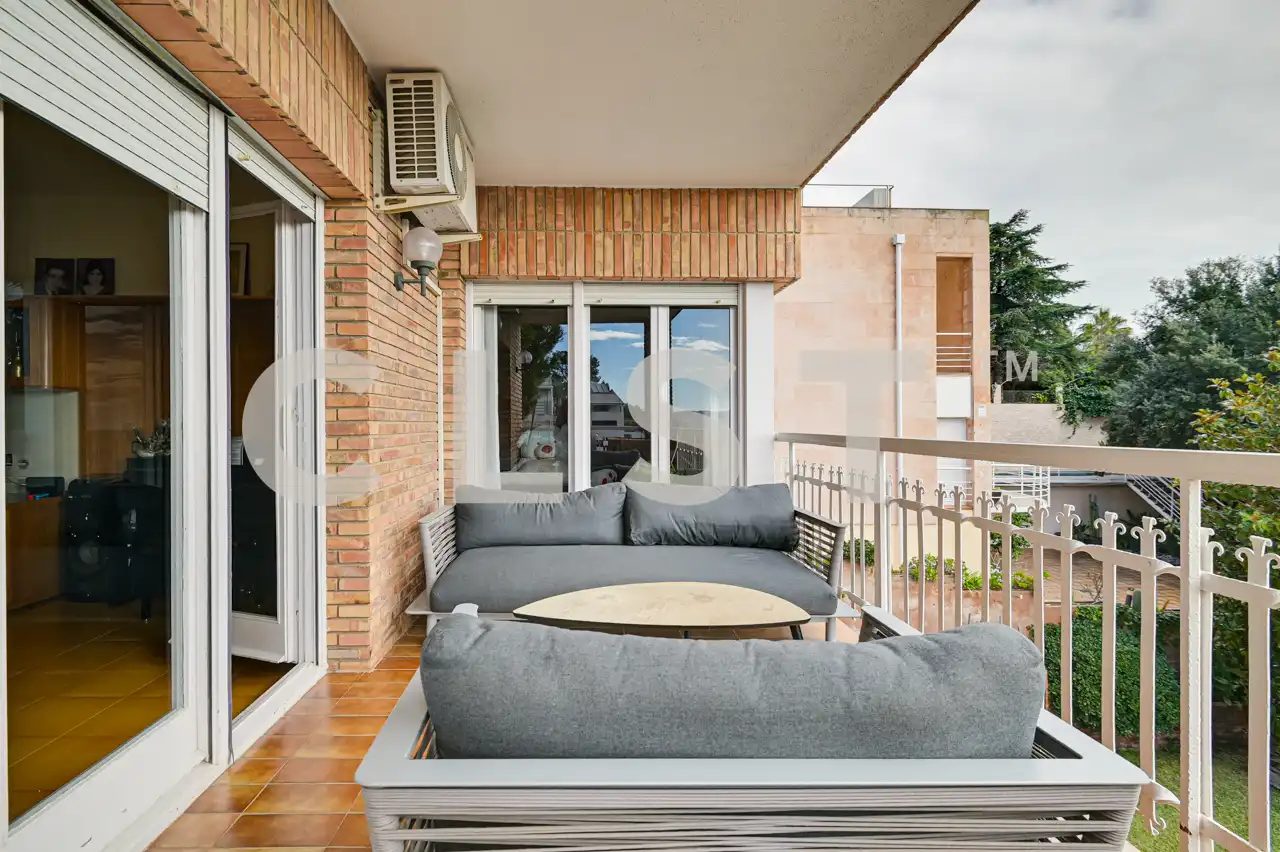 Terrassa de Casa o xalet en venda en Sant Just Desvern amb Aire condicionat, Calefacció i Jardí privat