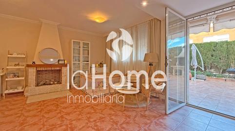 Foto 2 de Casa adosada en venda a Calle Olmos, Mas Camarena, Bétera