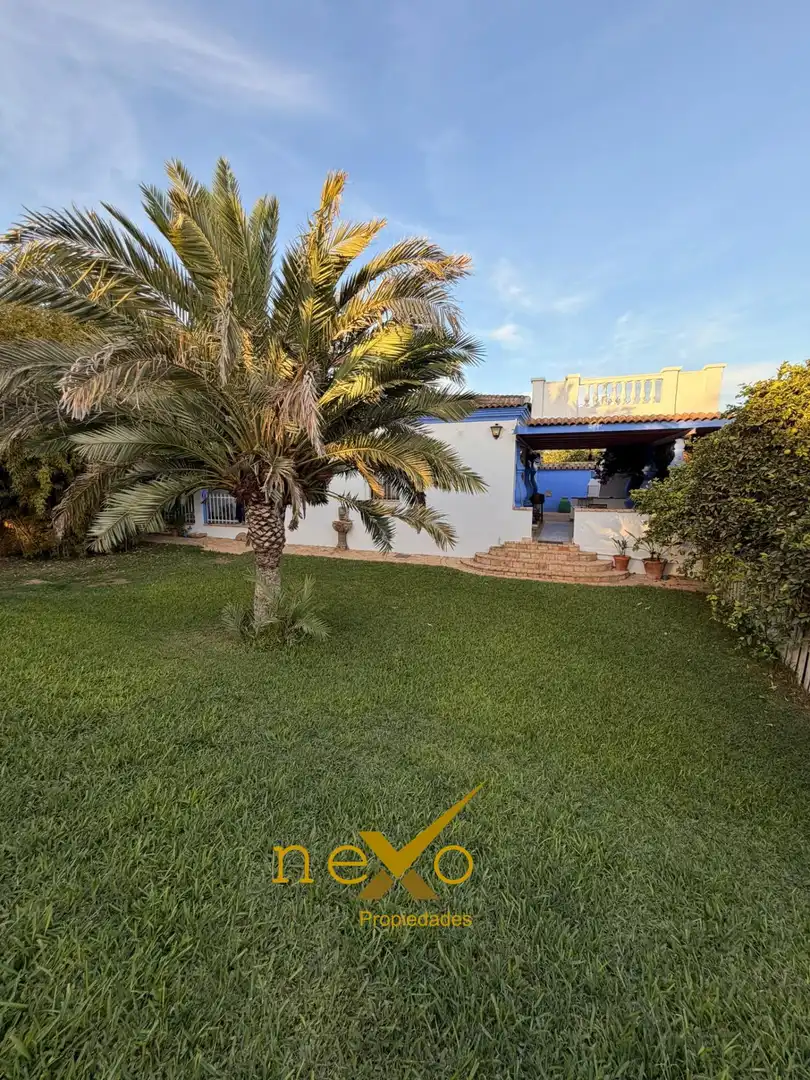 Chalet con piscina en venta en Carmona, imagen 24