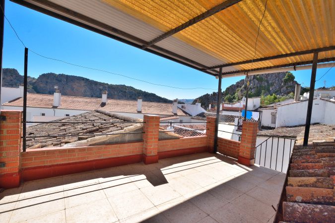 Exterior view of Single-family semi-detached for sale in Montejaque  with Terrace, Storage room and Balcony