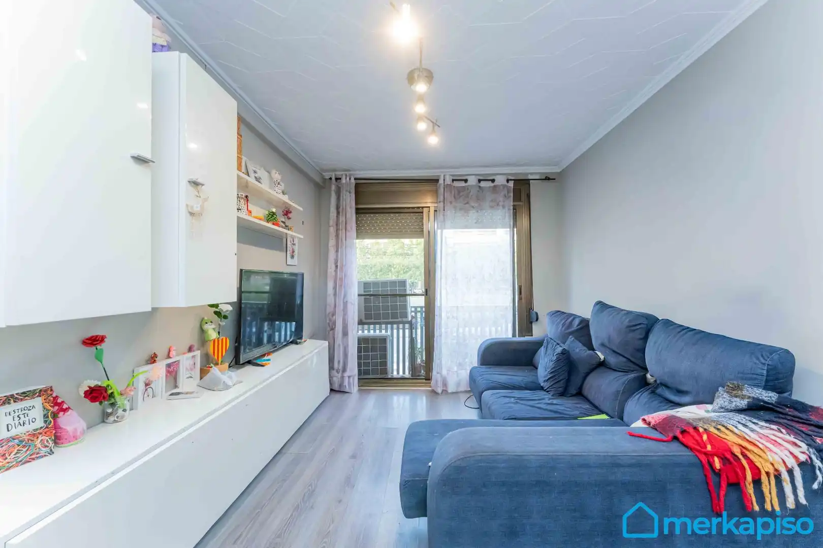 Living room of Flat for sale in Viladecans  with Air Conditioner, Heating and Parquet flooring