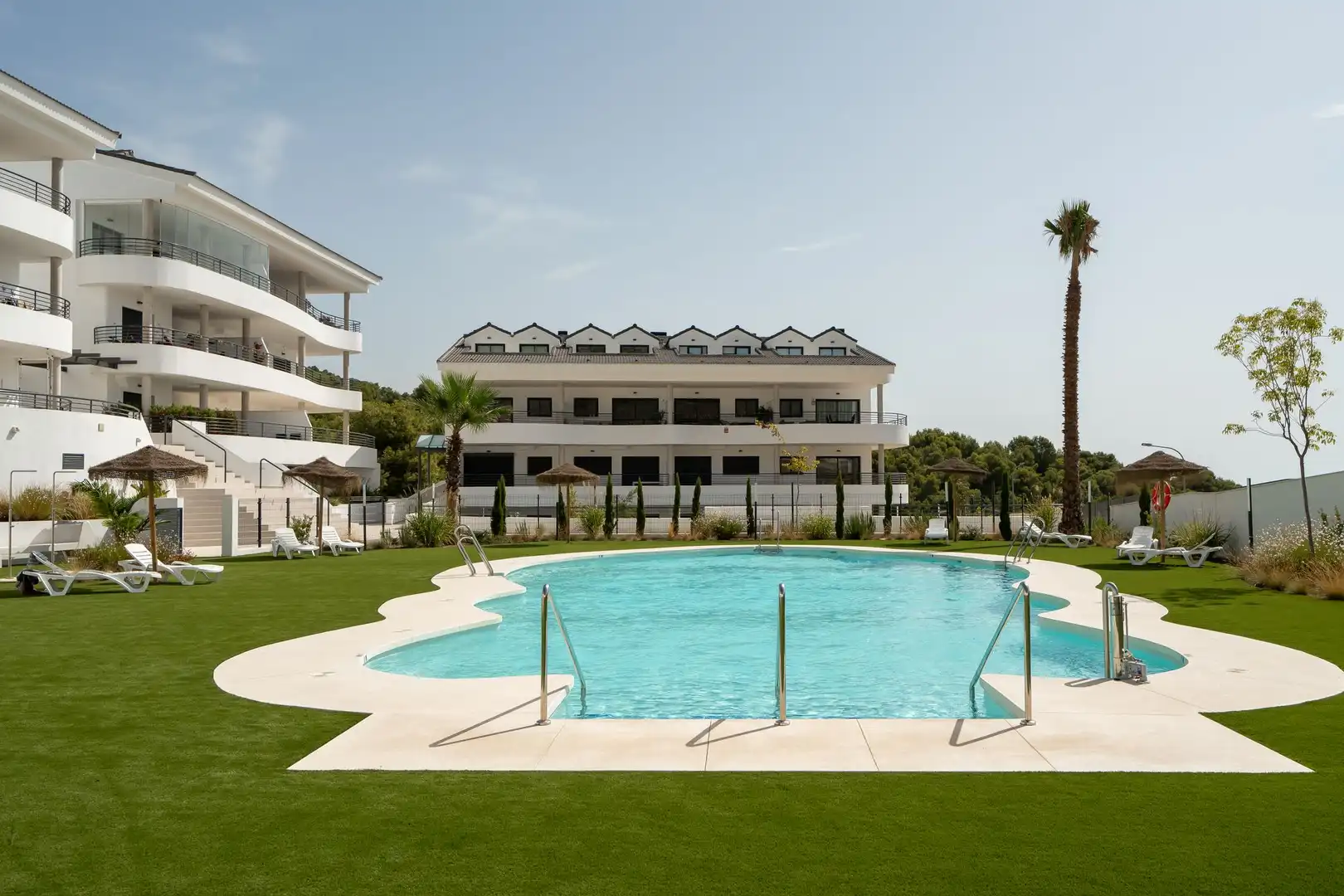 Piscina de Dúplex en venta en Benalmádena con Terraza