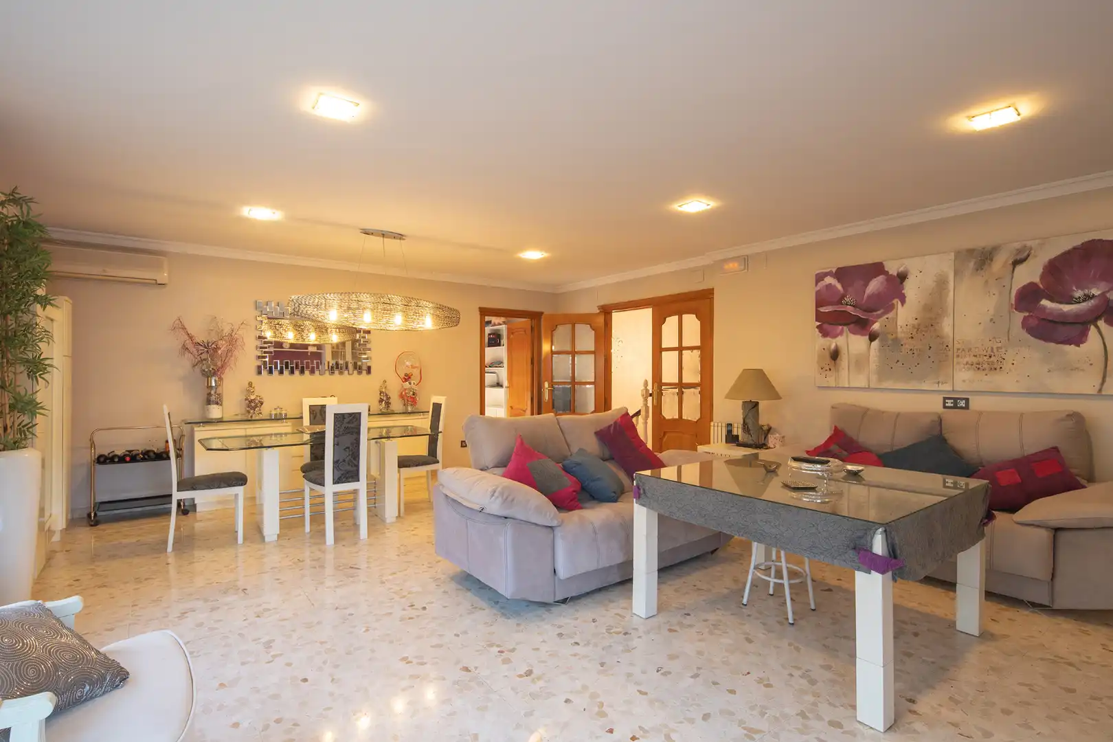 Chalet con terraza en venta en Calle Cisne, imagen 4