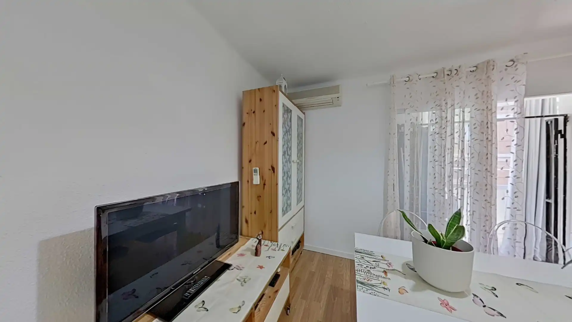 Sala d'estar de Pis en venda en Madrid amb Aire condicionat, Calefacció i Terrassa