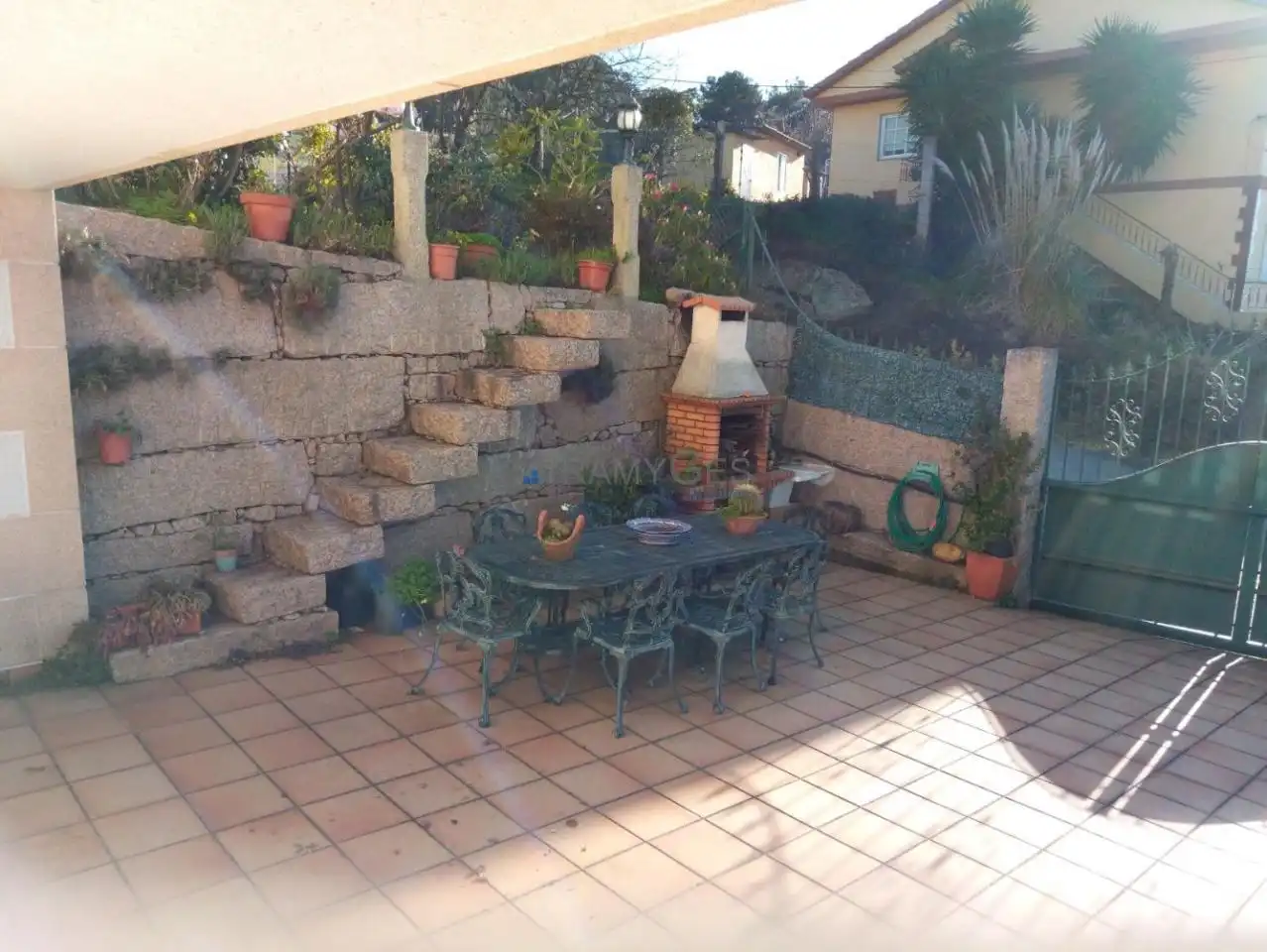 Terraza de Casa adosada en venta en Vigo  con Calefacción, Jardín privado y Parquet