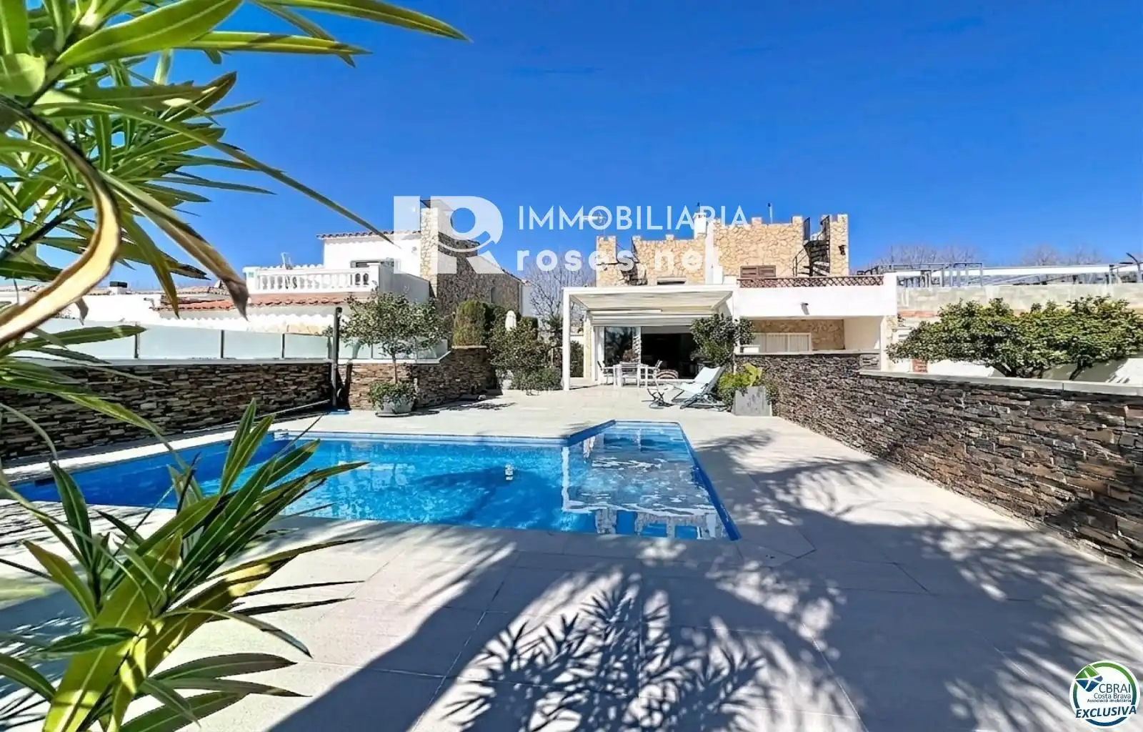 Casa a schiera con piscina in vendita a LLOBREGAT, imagen 2